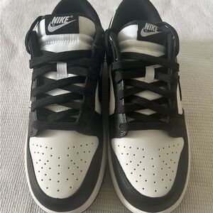 Nike Panda Dunk Sneakers